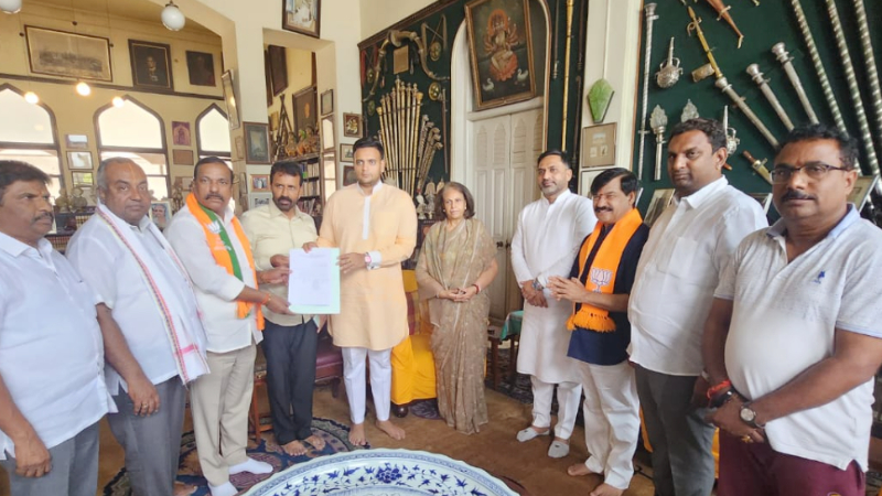 PRAMODA PRAMODA PRAMODA