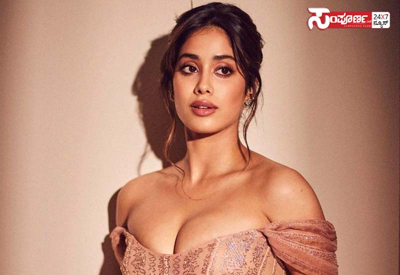 jhnavi kappor jhnavi kappor jhnavi kappor