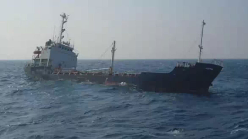oil tanker sinks off Oman coast