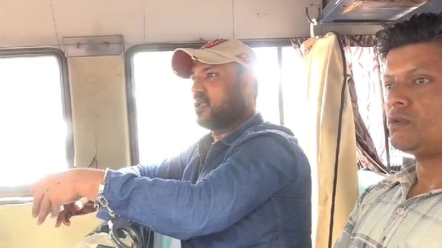 Accused breaking the window glass in the court