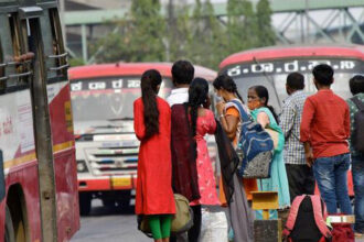 Holiday rush traffic congestion: Trains and buses overbooked