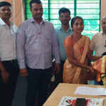 Belgaum: Kit distribution by the Workers' Board