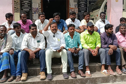 bribe for Kayak Mitra post selection