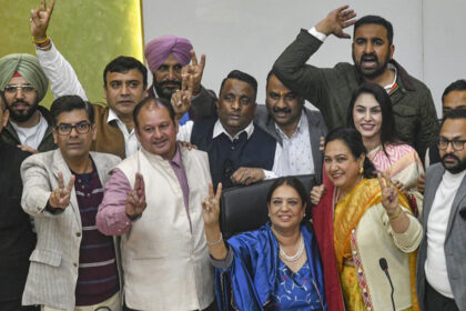 BJP defeats AAP-Congress alliance