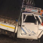 Raichur: Pickup crashes into barrier, four dead
