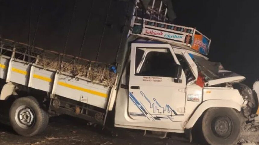 Raichur: Pickup crashes into barrier, four dead