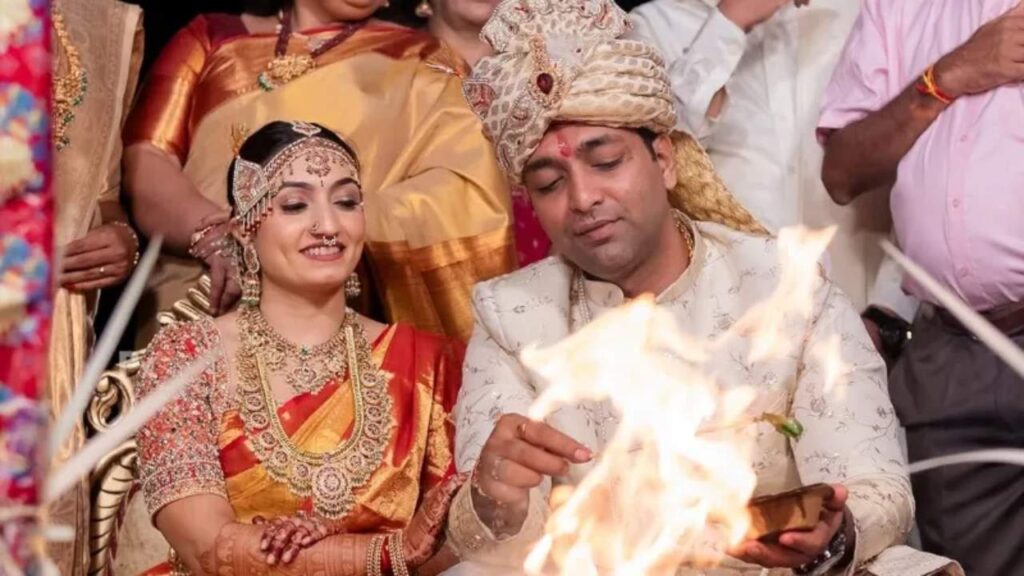 ಹಸೆಮಣೆ ಏರಿದ ನಟಿ ವೈಷ್ಣವಿ ಗೌಡ, ಇಲ್ಲಿದೆ ಸುಂದರ ಪೋಟೋಸ್ 2 Vaishnavi Gowda 5 Vaishnavi Gowda 5 Vaishnavi Gowda 5