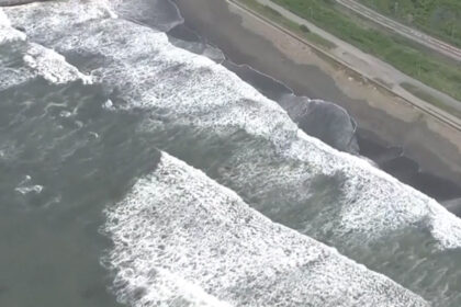 Tsunami 011 Tsunami 011 Tsunami 011