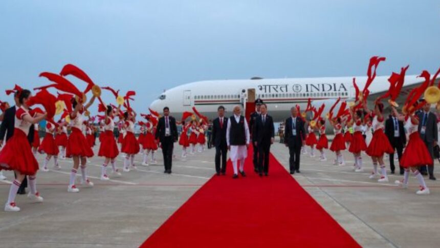 7 ವರ್ಷಗಳ ನಂತರ ಚೀನಾಗೆ ಭೇಟಿ ನೀಡಿದ ಪ್ರಧಾನಿ ಮೋದಿಗೆ ಅದ್ದೂರಿ ಸ್ವಾಗತ 1 Modi CHina. Modi CHina. Modi CHina.