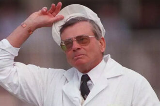 Dickie Bird Dickie Bird Dickie Bird