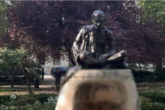 Gandhi 01 Gandhi 01 Gandhi 01