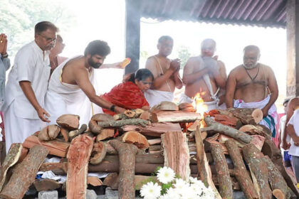 SL Bhyrappa 01 SL Bhyrappa 01 SL Bhyrappa 01