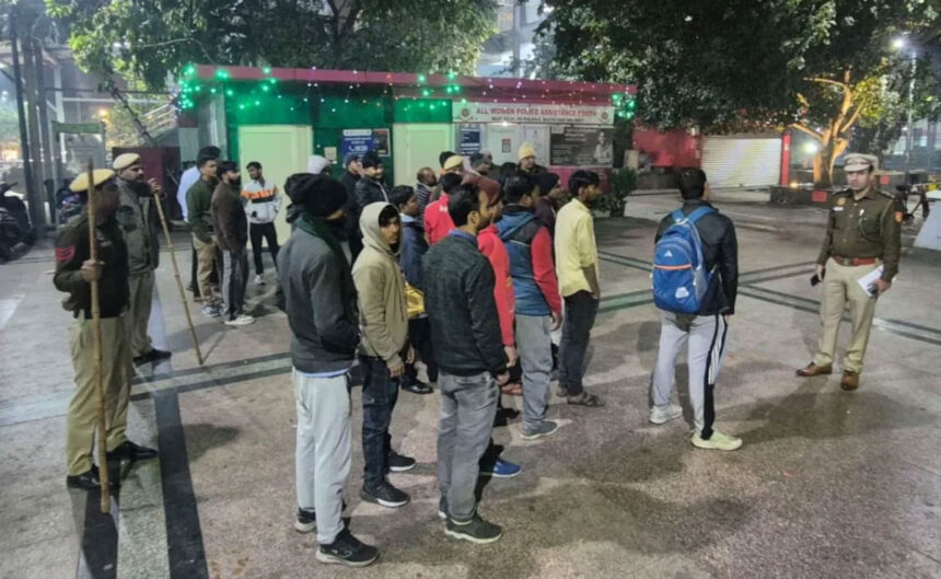 ದೆಹಲಿ ಪೊಲೀಸರಿಂದ ‘ಆಪರೇಷನ್ ಆಘಾತ್ 3.0’ : 660ಕ್ಕೂ ಹೆಚ್ಚು ಆರೋಪಿಗಳ ಬಂಧನ 1 sggdg sggdg sggdg