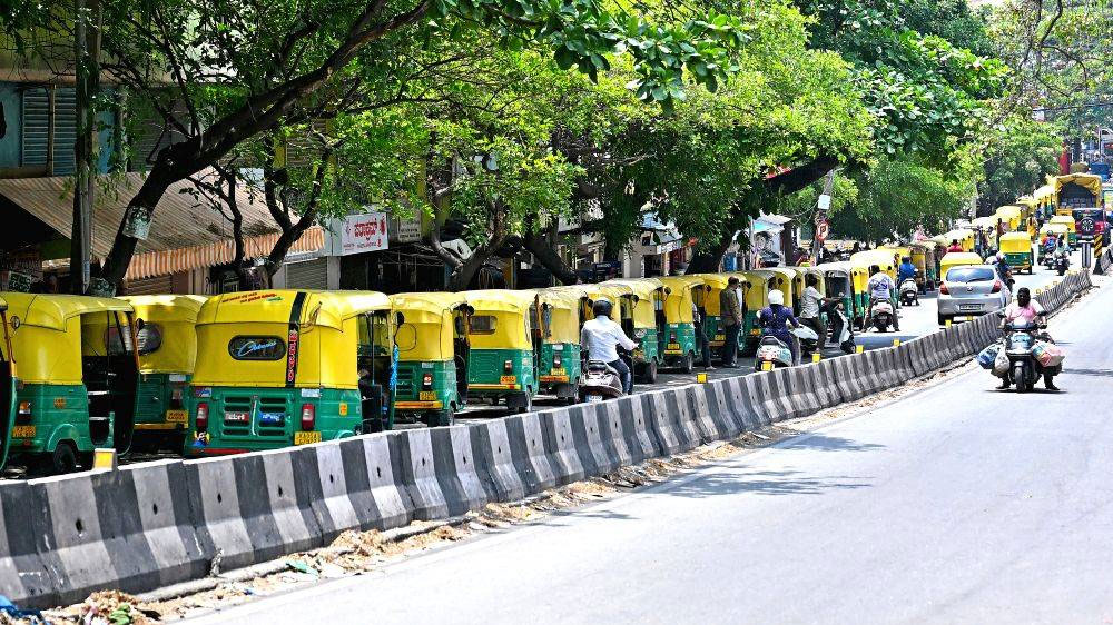 Auto Drivers Auto Drivers Auto Drivers