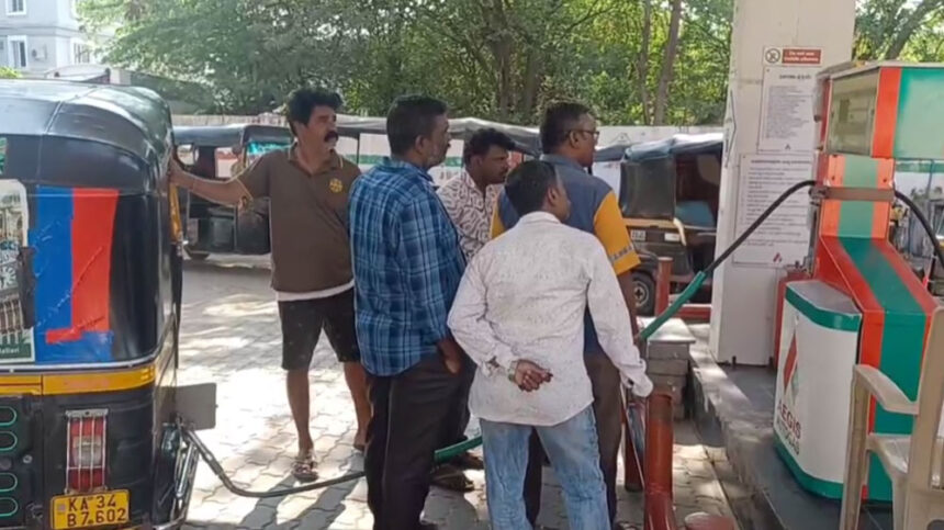 ಬಳ್ಳಾರಿ : ಆಟೋ LPG ಅಭಾವ ತೀವ್ರ, ಚಾಲಕರಿಗೆ ಡಬಲ್ ಹೊಡೆತ 1 sagadgzdg sagadgzdg sagadgzdg